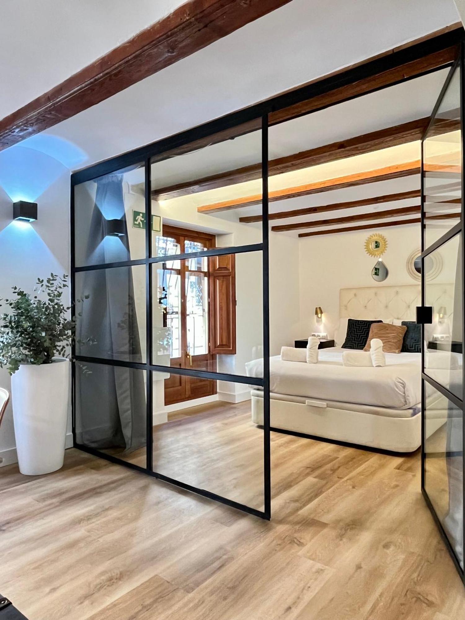 Werentvlc - Encantador Loft Casco Antiguo Valencia Eksteriør billede